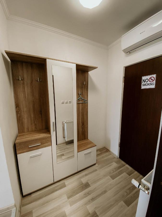 Paulaapartment&Rooms Орадя Экстерьер фото