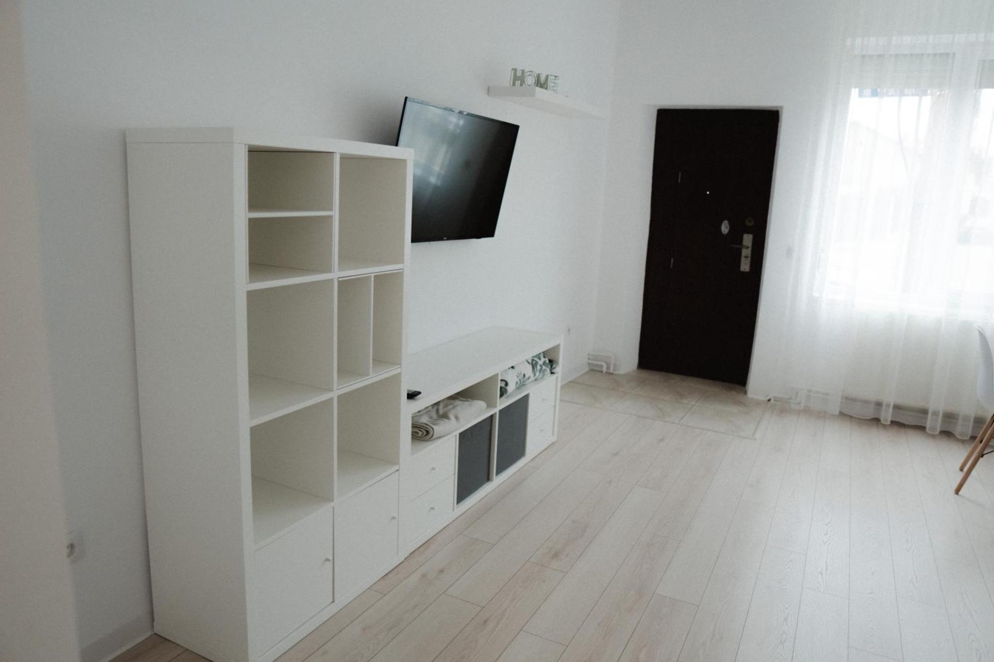 Paulaapartment&Rooms Орадя Экстерьер фото